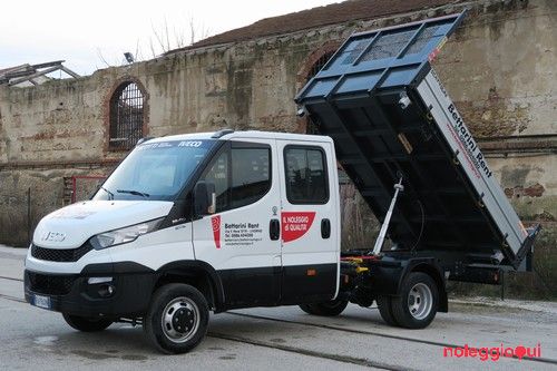 IVECO NUOVO DAILY 2015 35S11