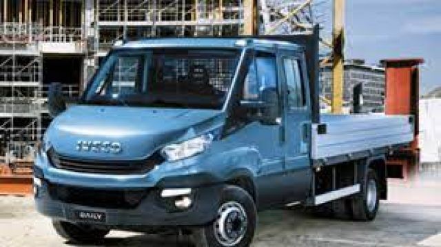 IVECO Daily o Simile ( 7 posti Cassonato )