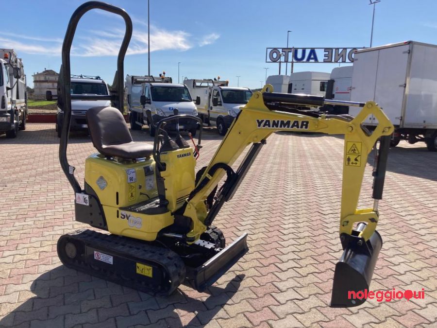 M3 MICRO ESCAVATORE YANMAR o simile (8 quintali)