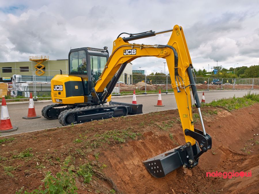 escavatore JCB 65R